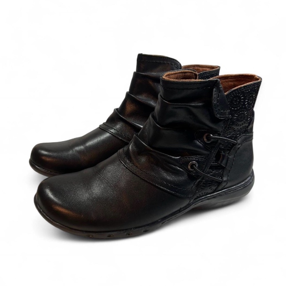 Cobb Hill
Penfield Ruch ankle boots 
Size US 6 #leather #ankleboots